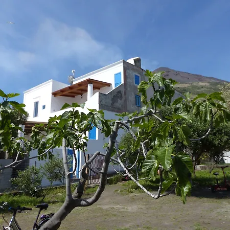 Il Vulcano A Piedi Pensión Estrómboli